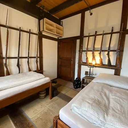 Waffenkammer Im Rittergut Bei Dresden Fuer 7 Personen * Leppersdorf