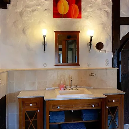 Villa Waffenkammer Im Rittergut Bei Dresden Fuer 7 Personen