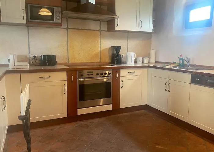 Ausgefallenes Waffenkammer Im Rittergut Fuer 7 Personen *