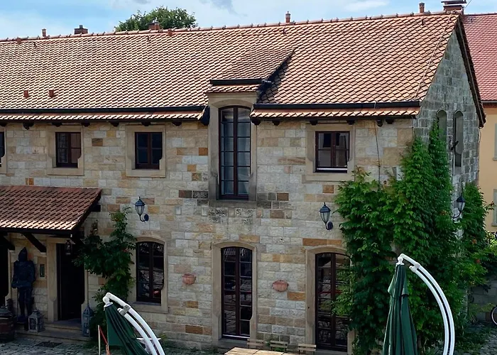 Ausgefallenes Waffenkammer Im Rittergut Fuer 7 Personen *