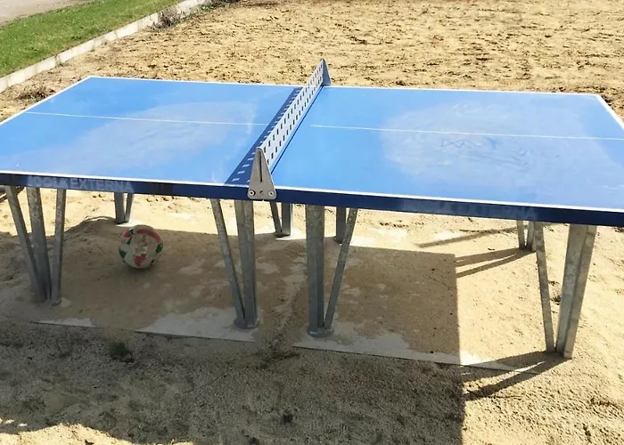 Villa Ausgefallenes Waffenkammer Im Rittergut Fuer 7 Personen *